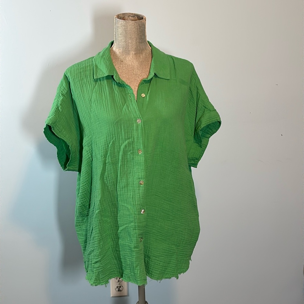 Green Tribal top, size large
